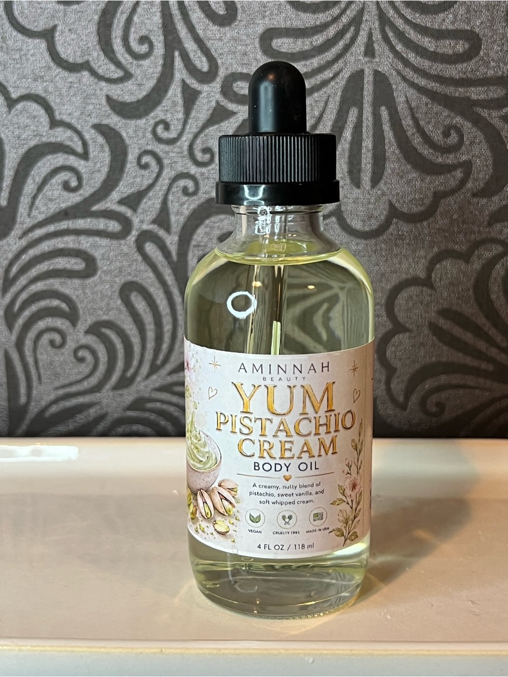 Aminnah Beauty Yum Pistachio Cream Body Oil — Cream